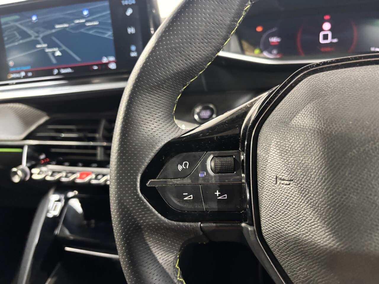 2021 PEUGEOT 2008 2021 PEUGEOT 2008