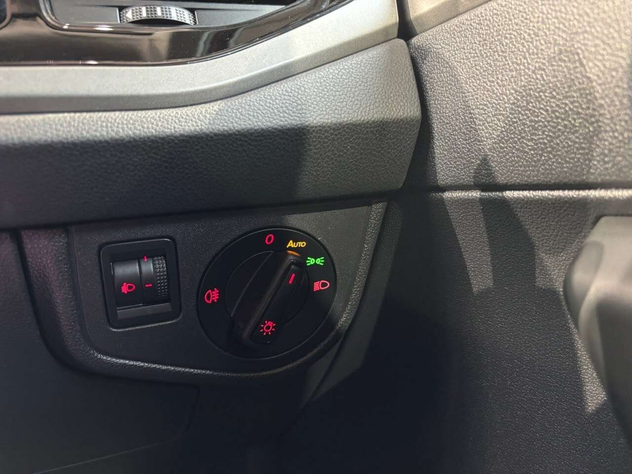 2019 VOLKSWAGEN POLO 2019 VOLKSWAGEN POLO