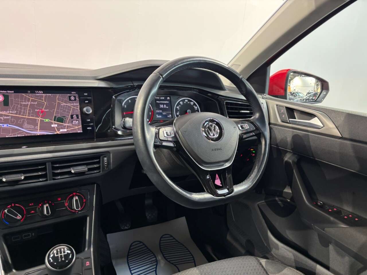 2019 VOLKSWAGEN POLO 2019 VOLKSWAGEN POLO