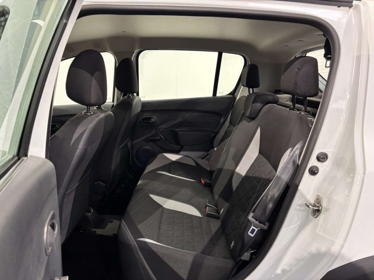 2015 DACIA SANDERO STEPWAY 2015 DACIA SANDERO STEPWAY