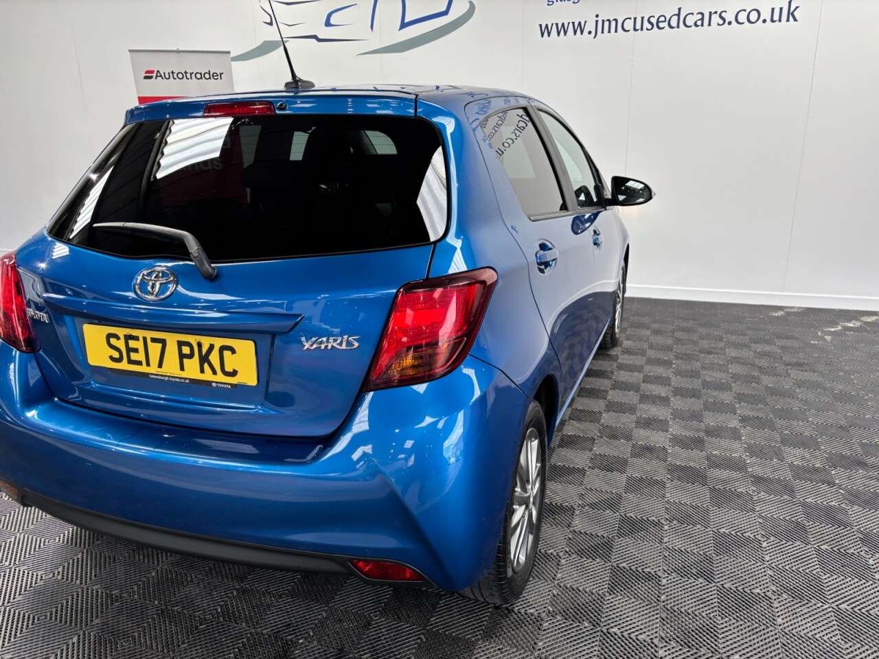 2017 TOYOTA YARIS 2017 TOYOTA YARIS