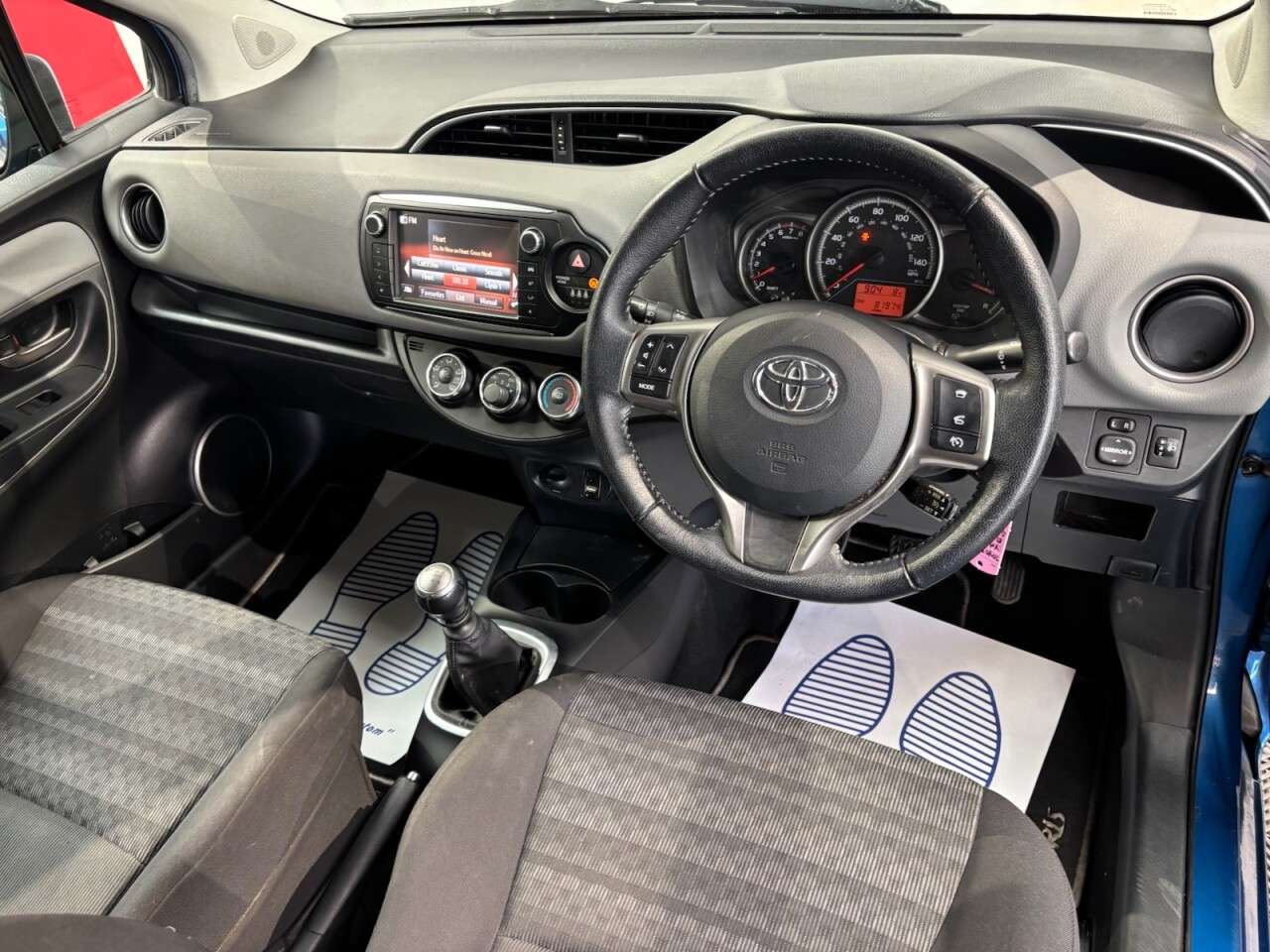 2017 TOYOTA YARIS 2017 TOYOTA YARIS