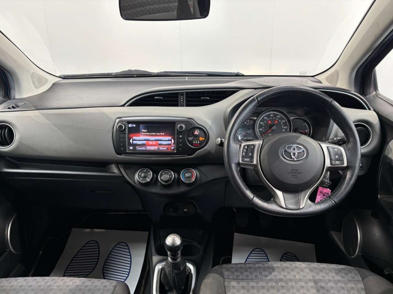 2017 TOYOTA YARIS 2017 TOYOTA YARIS