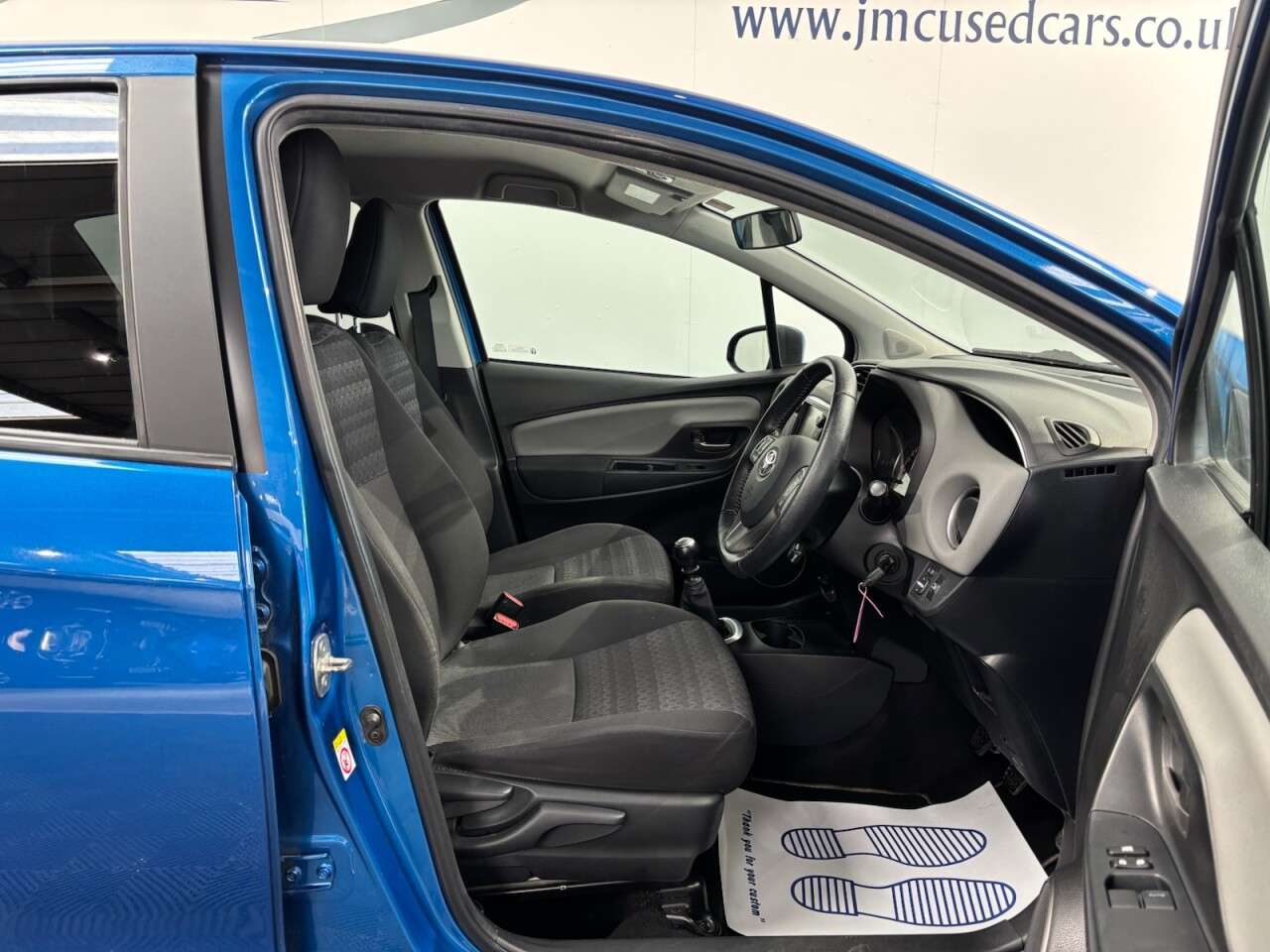 2017 TOYOTA YARIS 2017 TOYOTA YARIS