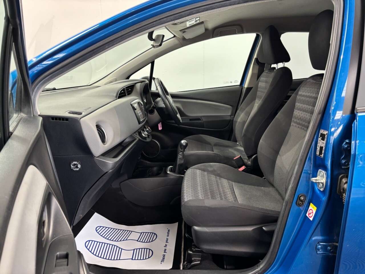 2017 TOYOTA YARIS 2017 TOYOTA YARIS