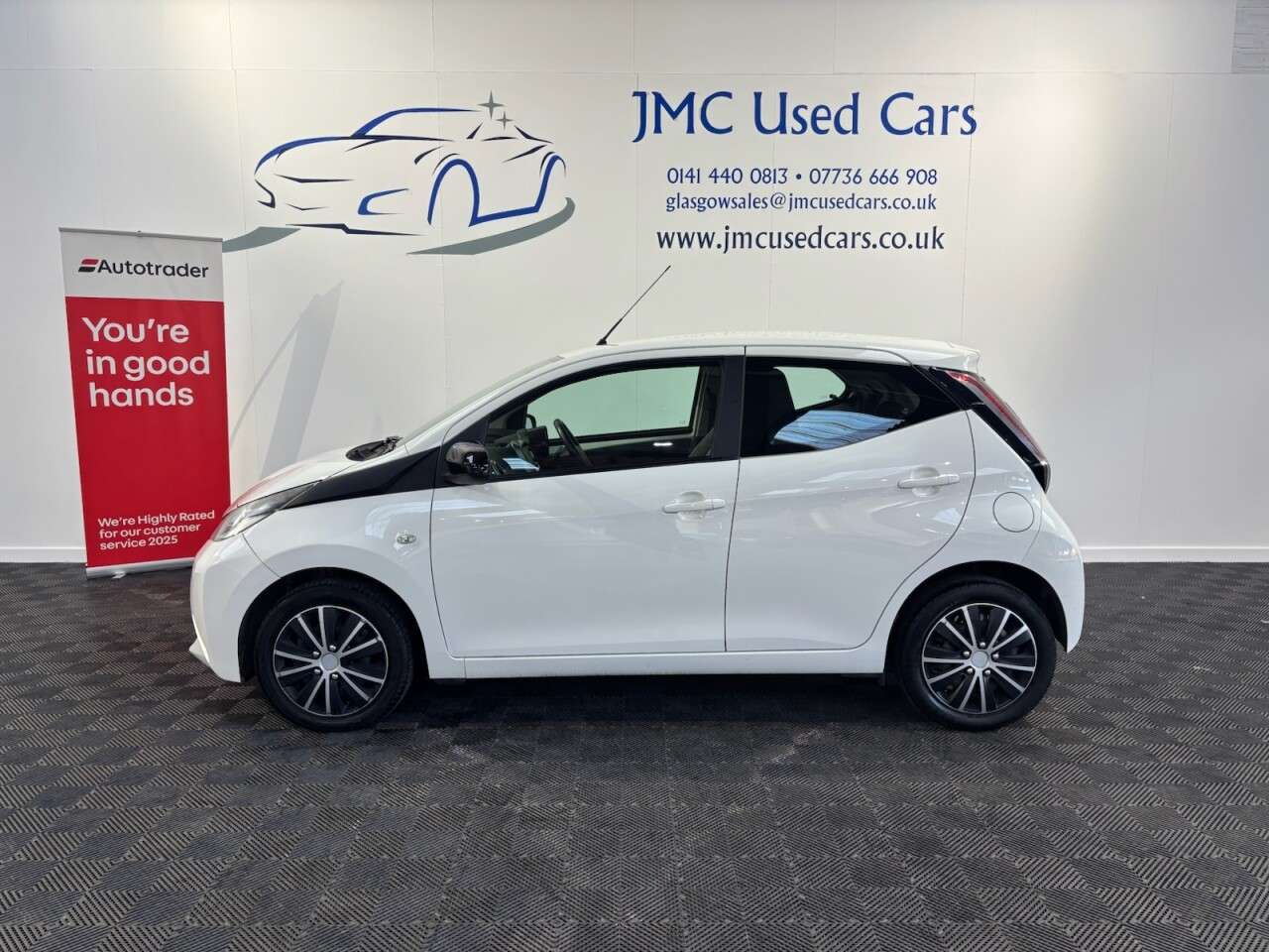 A 2014 TOYOTA AYGO 1.0 VVT-i x-play Hatchback 5dr Petrol Manual Euro 5 Euro 5 (68 ps) DAB RADI A 2014 TOYOTA AYGO 1.0 VVT-i x-play Hatchback 5dr Petrol Manual Euro 5 Euro 5 (68 ps) DAB RADI