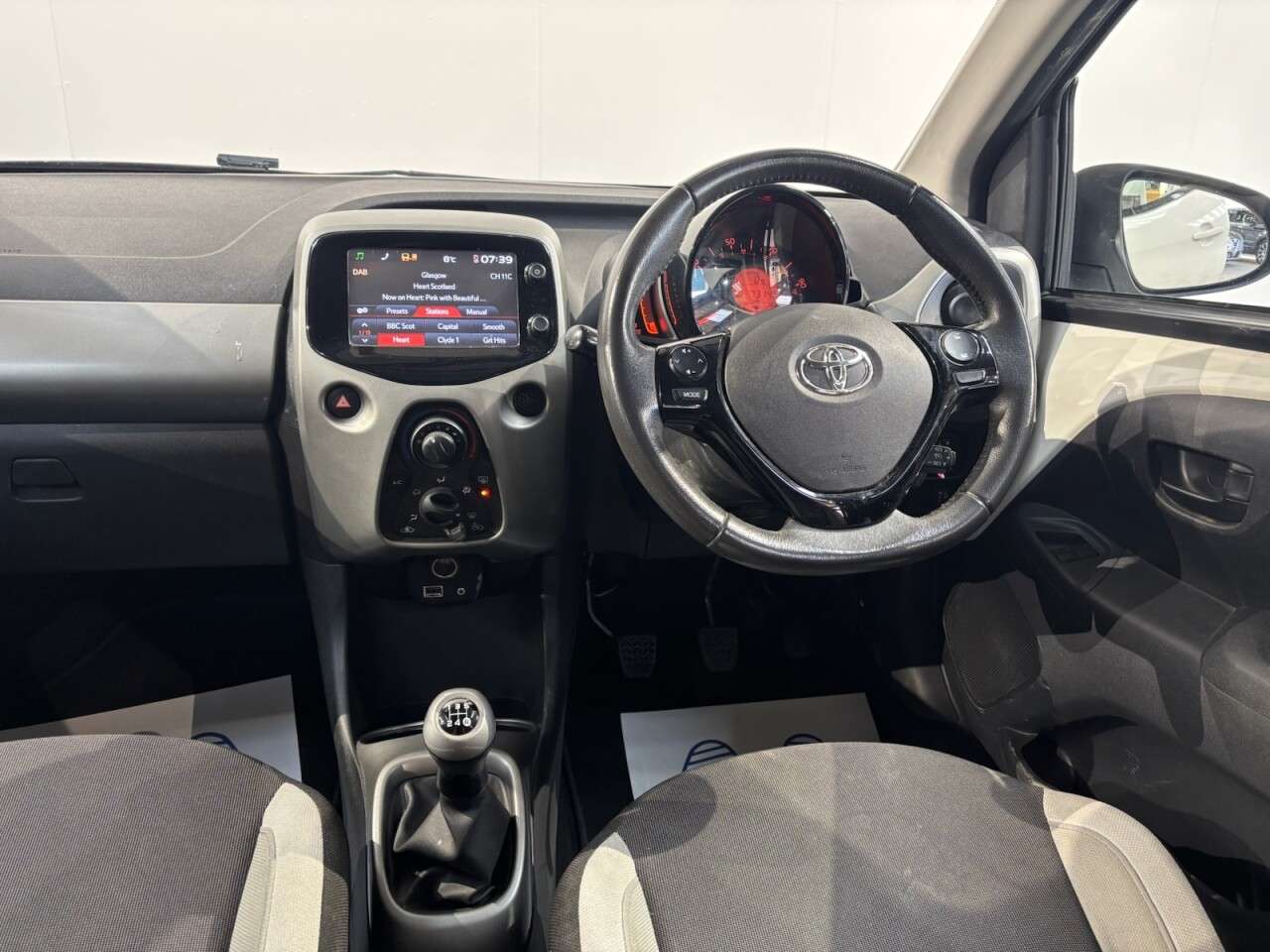 2014 TOYOTA AYGO 2014 TOYOTA AYGO