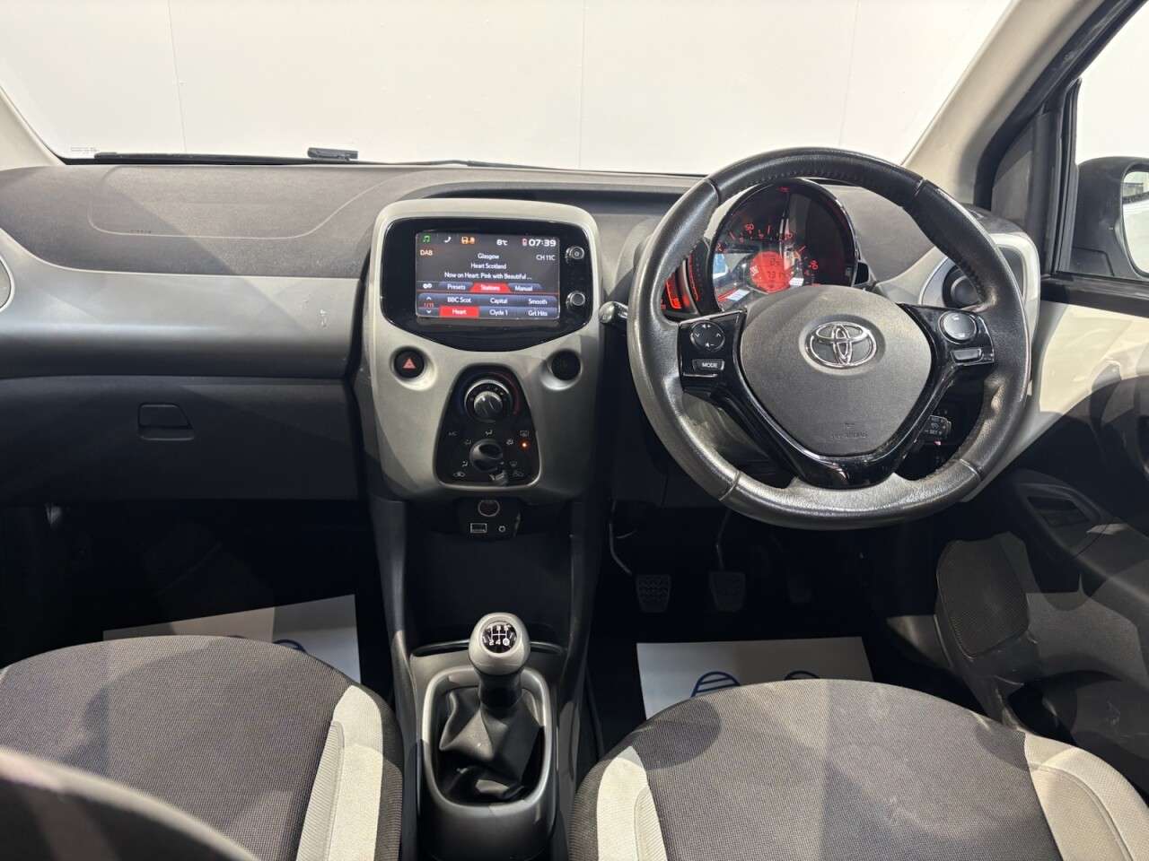 2014 TOYOTA AYGO 2014 TOYOTA AYGO