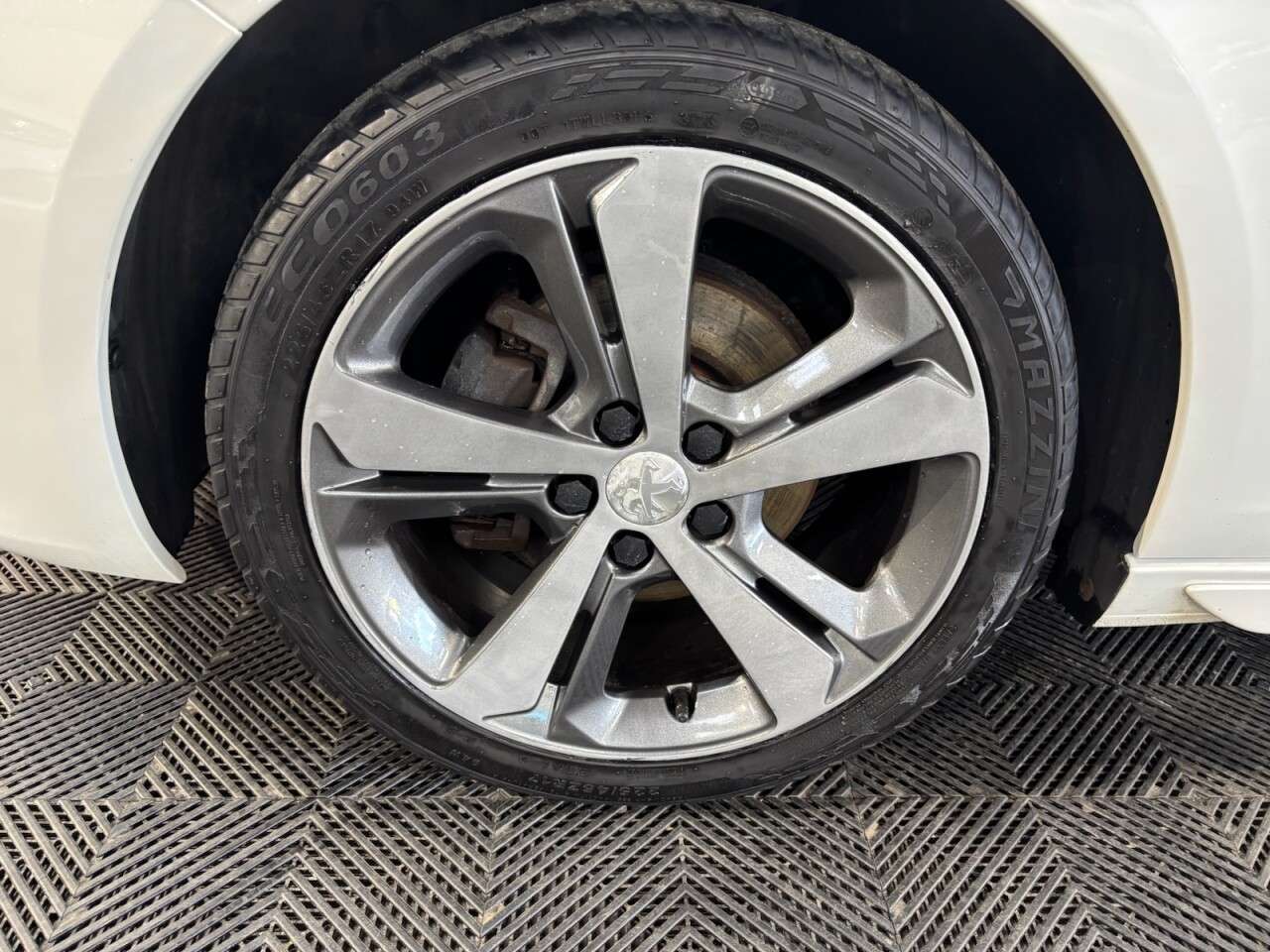 2020 PEUGEOT 308 2020 PEUGEOT 308