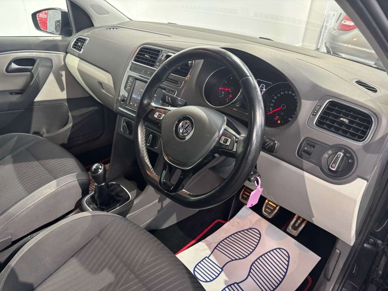 2015 VOLKSWAGEN POLO 2015 VOLKSWAGEN POLO