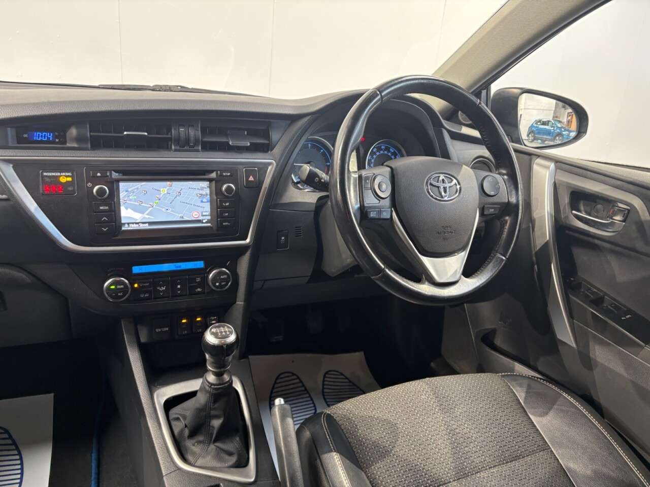 2015 TOYOTA AURIS 2015 TOYOTA AURIS