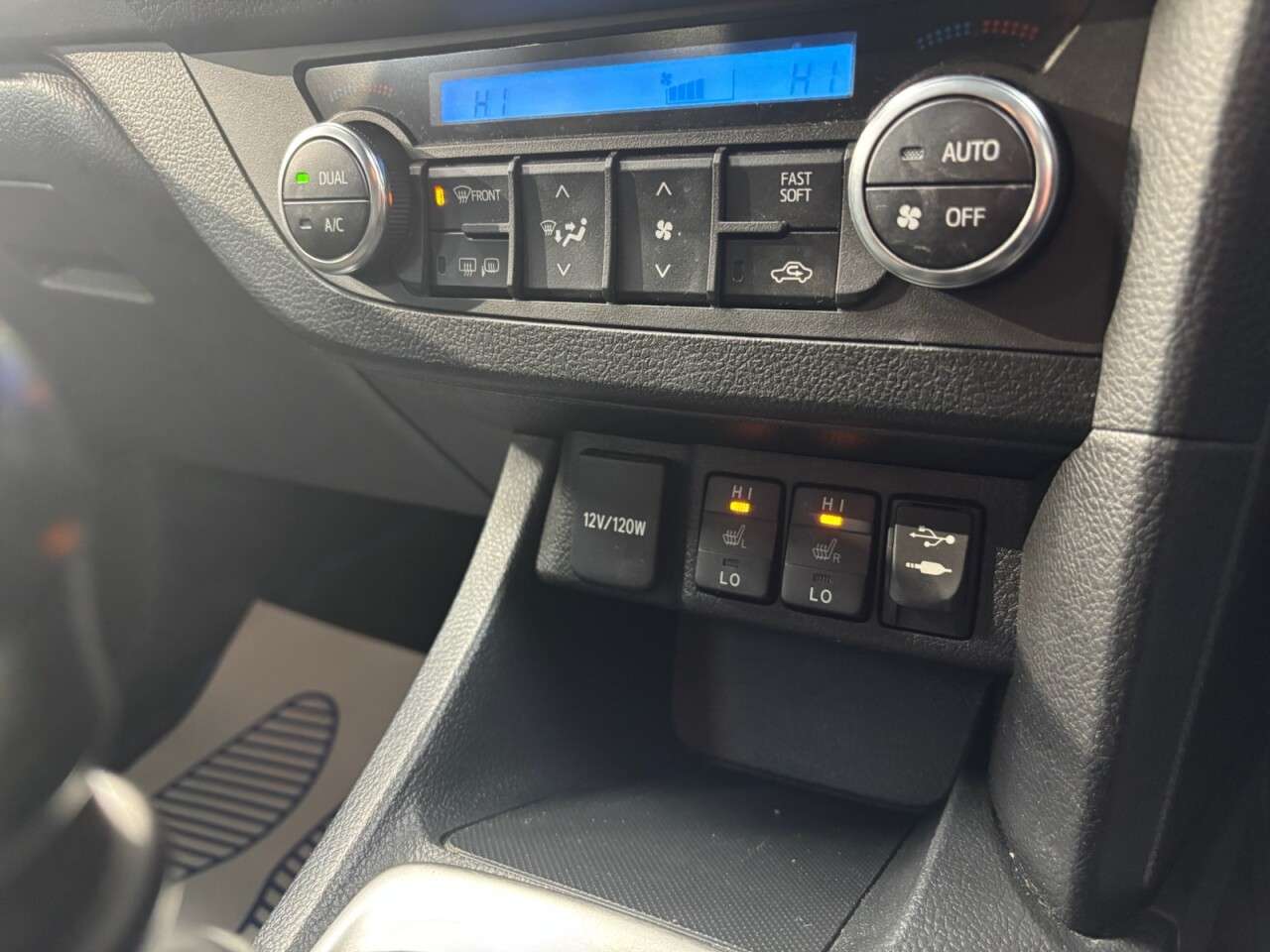 2015 TOYOTA AURIS 2015 TOYOTA AURIS