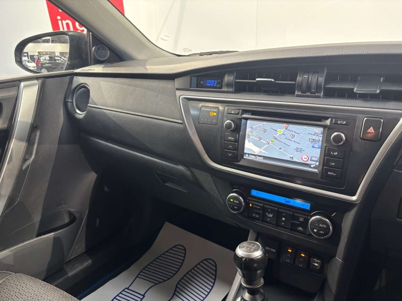 2015 TOYOTA AURIS 2015 TOYOTA AURIS