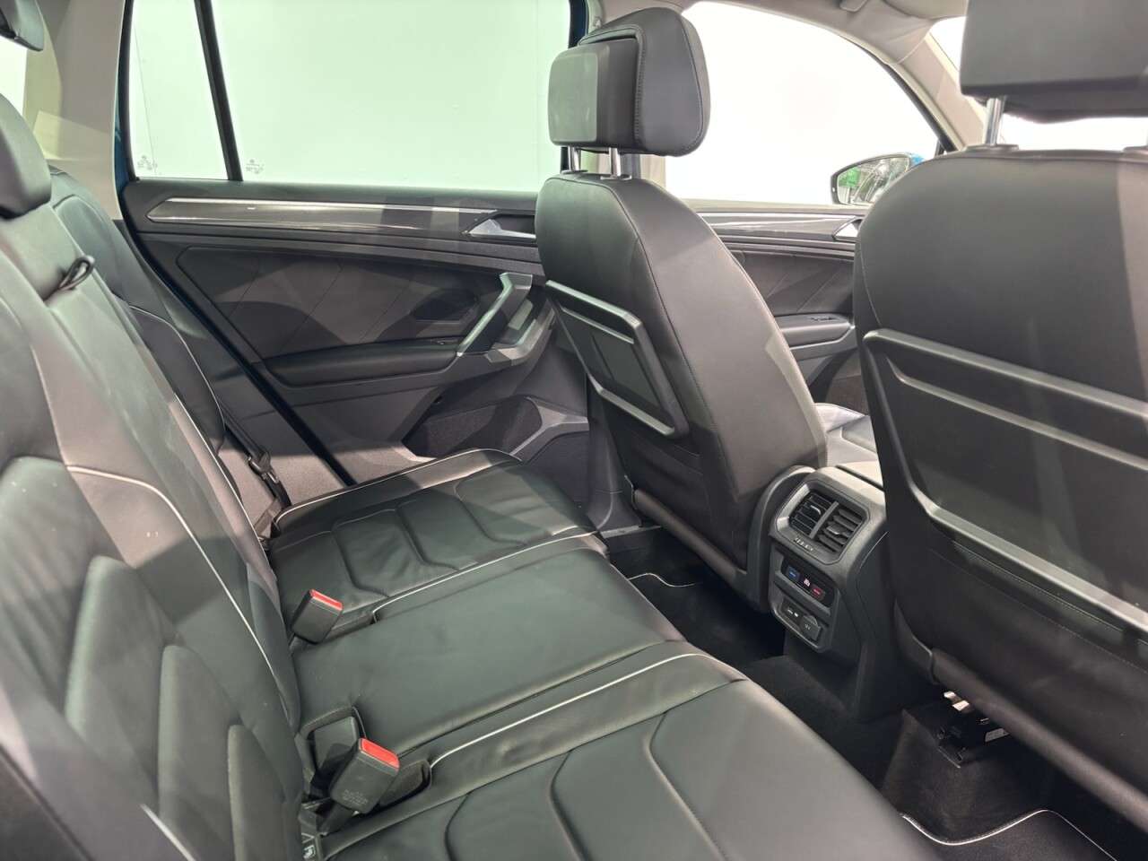 2018 VOLKSWAGEN TIGUAN 2018 VOLKSWAGEN TIGUAN