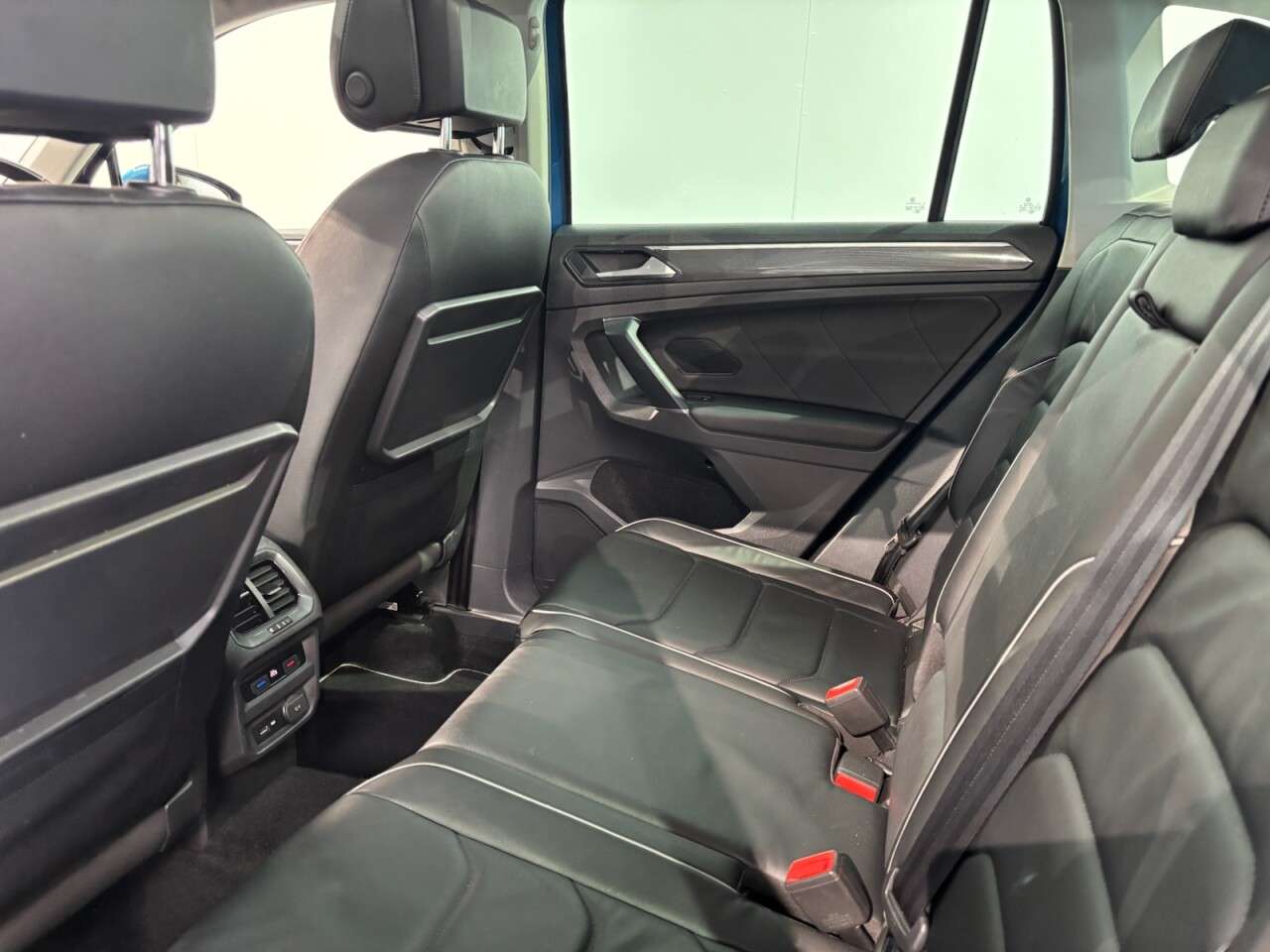 2018 VOLKSWAGEN TIGUAN 2018 VOLKSWAGEN TIGUAN