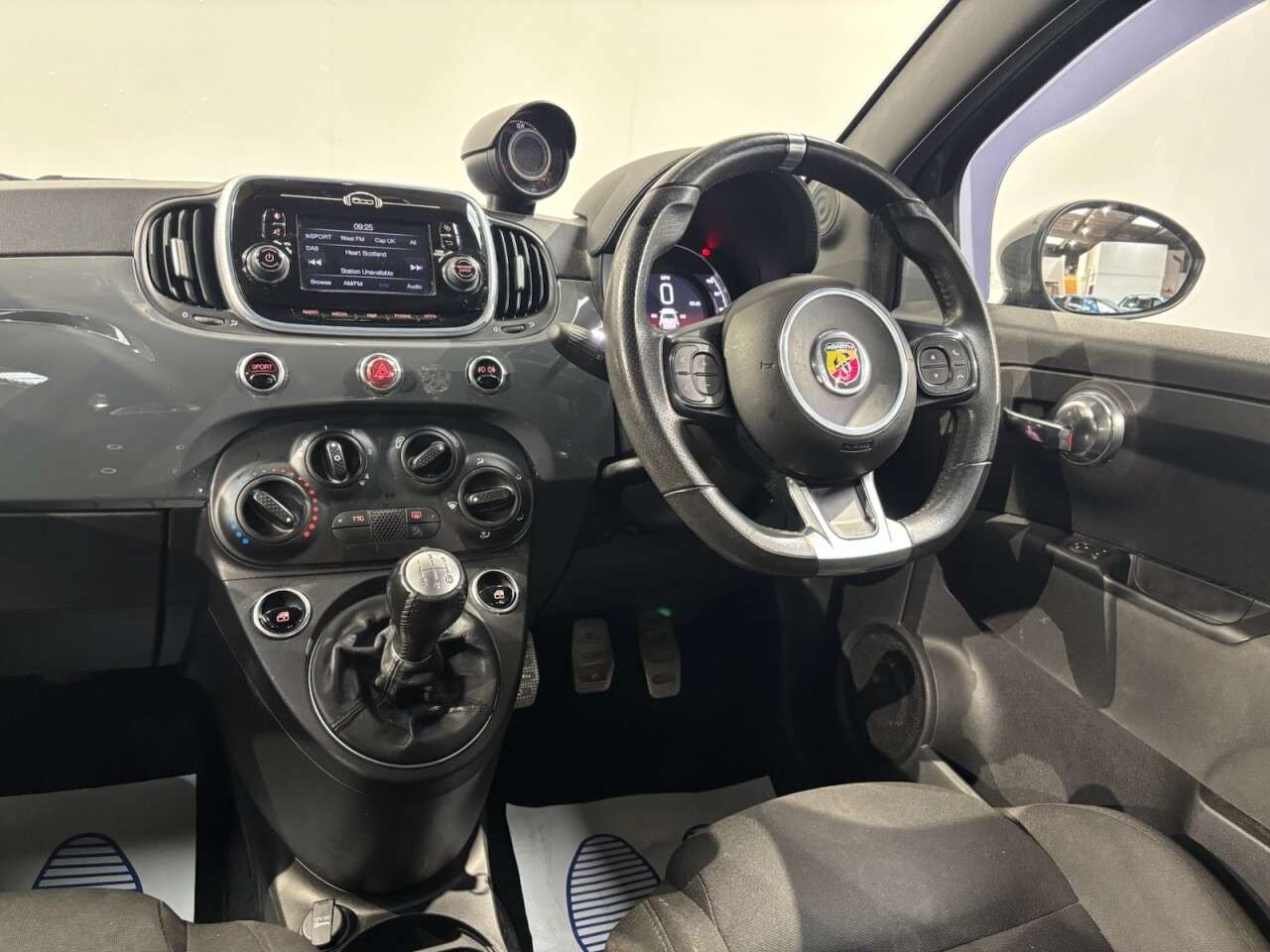 2018 ABARTH 595 2018 ABARTH 595
