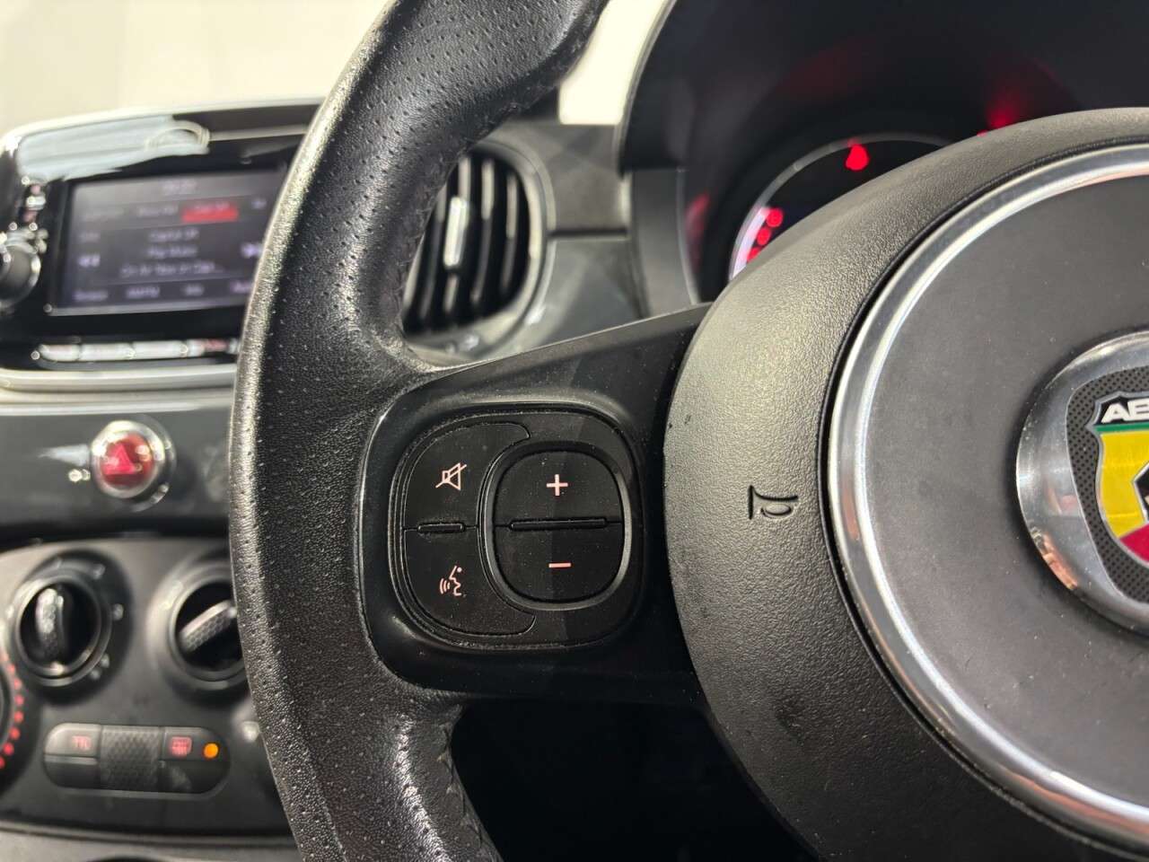 2018 ABARTH 595 2018 ABARTH 595