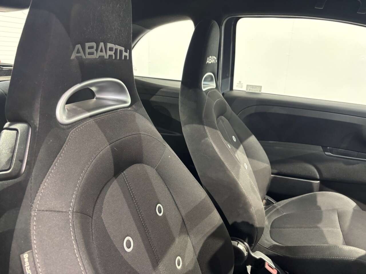 2018 ABARTH 595 2018 ABARTH 595