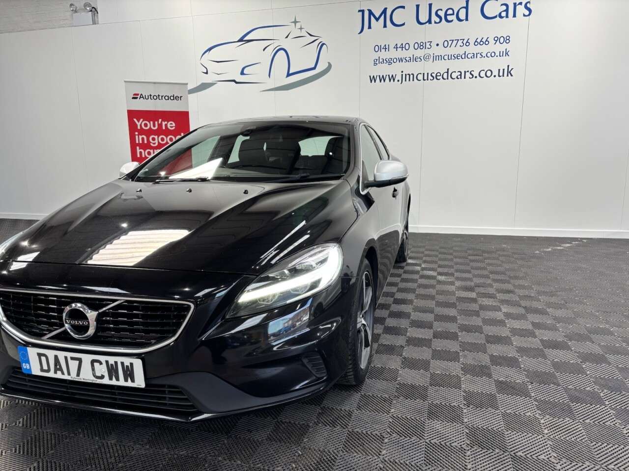 2017 VOLVO V40 2017 VOLVO V40