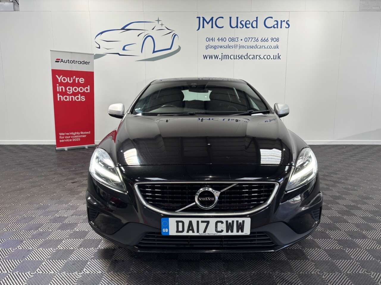 A 2017 VOLVO V40 2.0 T2 R-Design Hatchback 5dr Petrol Manual Euro 6 (s/s) (122 ps) BLUETOOTH A 2017 VOLVO V40 2.0 T2 R-Design Hatchback 5dr Petrol Manual Euro 6 (s/s) (122 ps) BLUETOOTH