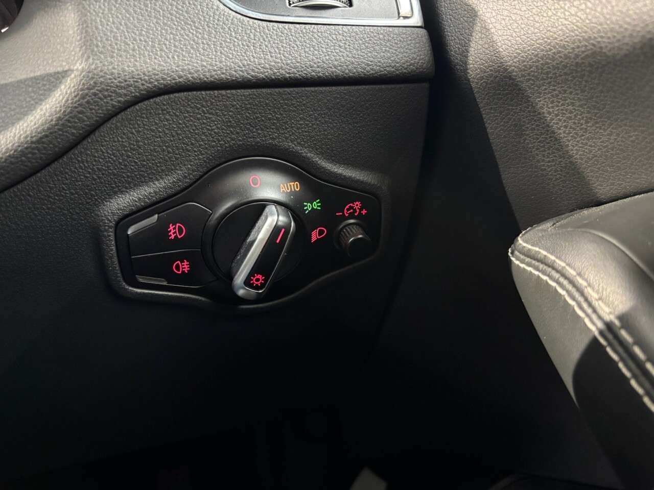 2015 AUDI Q5 2015 AUDI Q5