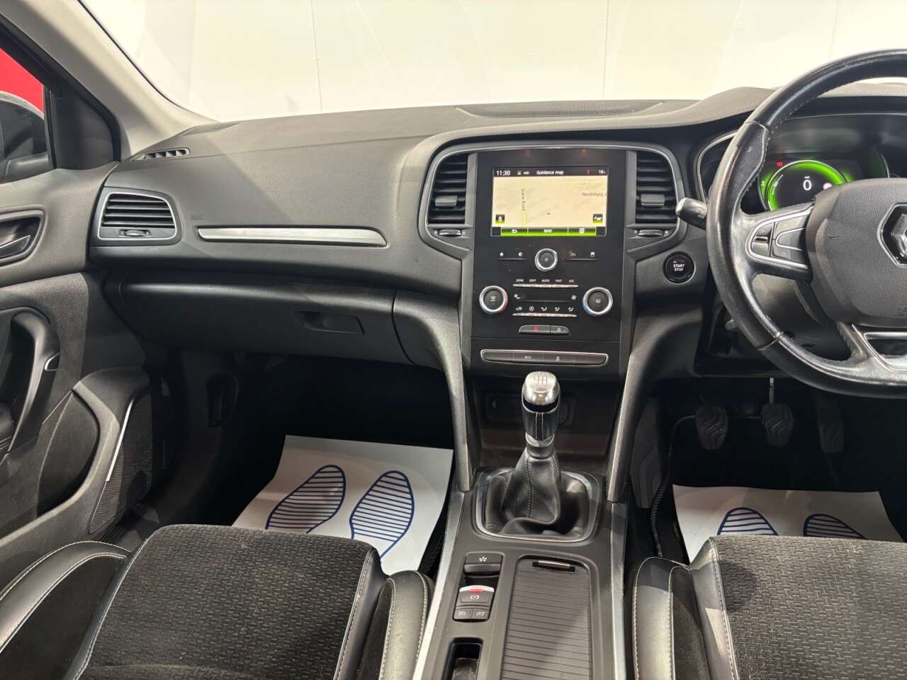 2017 RENAULT MEGANE 2017 RENAULT MEGANE