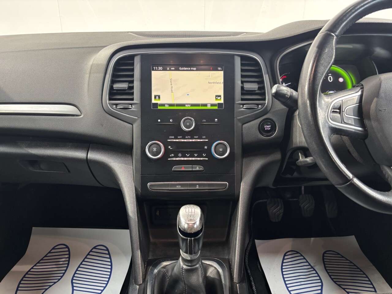 2017 RENAULT MEGANE 2017 RENAULT MEGANE