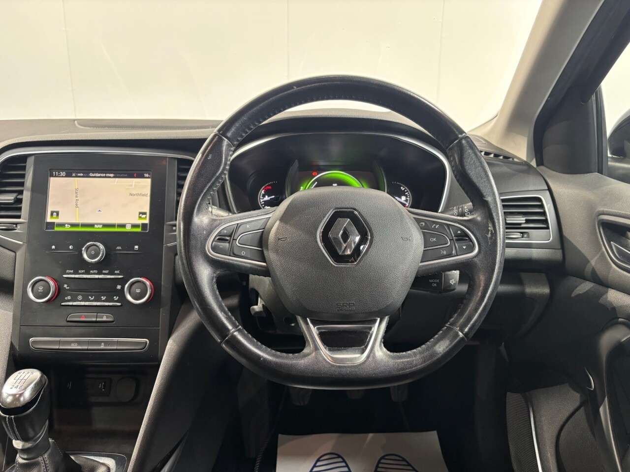 2017 RENAULT MEGANE 2017 RENAULT MEGANE