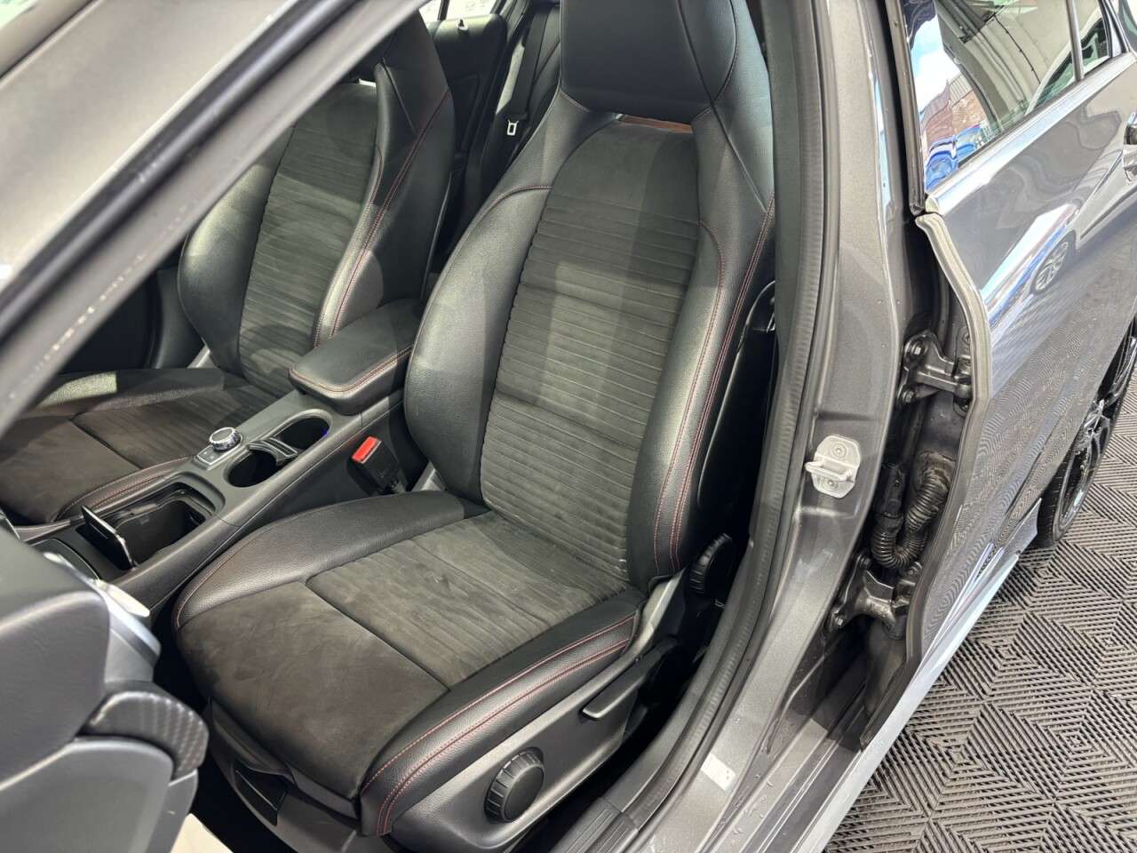 2017 MERCEDES-BENZ A-CLASS 2017 MERCEDES-BENZ A-CLASS