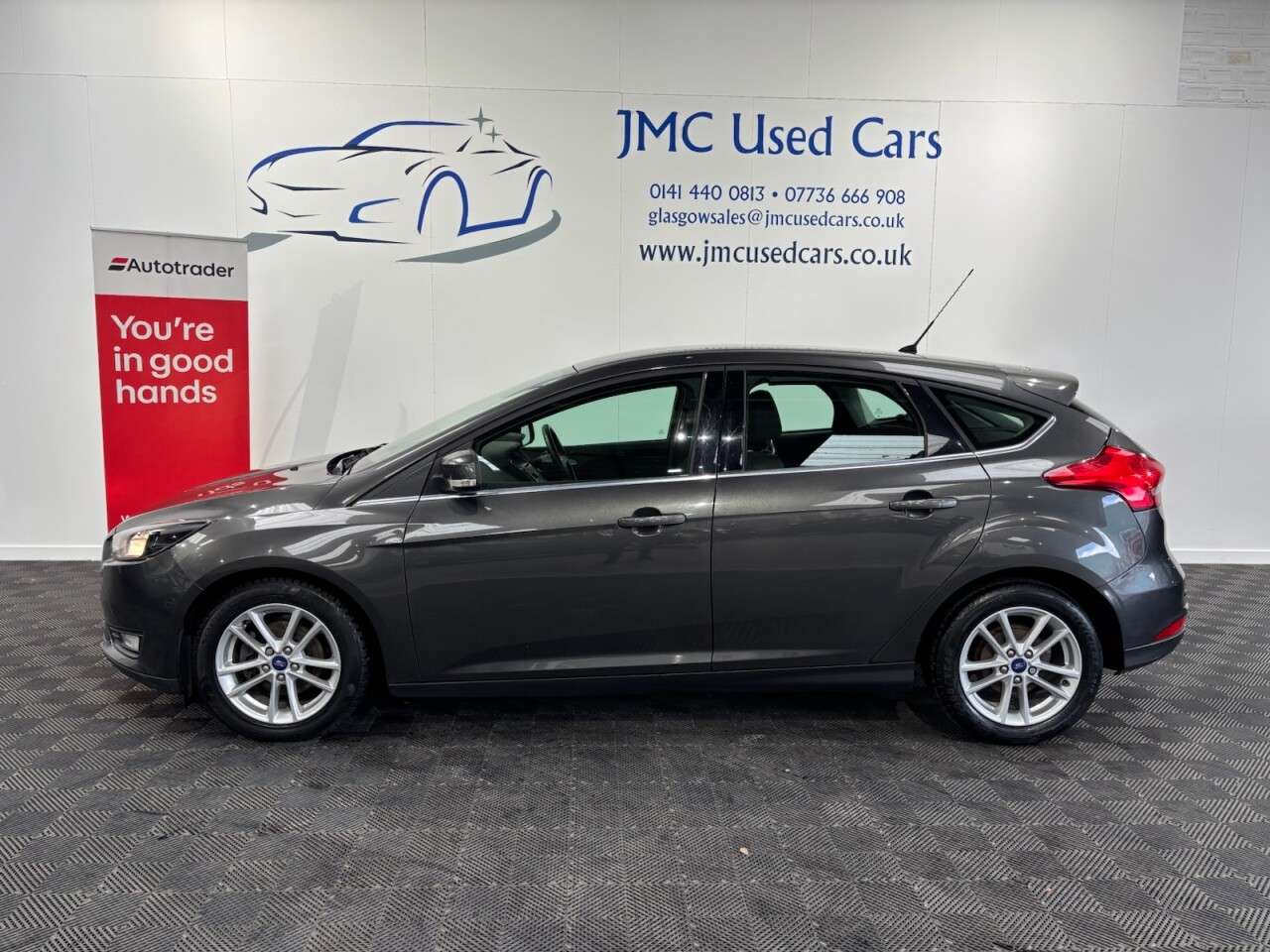 A 2014 FORD FOCUS 1.0T EcoBoost Zetec Hatchback 5dr Petrol Manual Euro 6 (s/s) (125 ps) BLUET A 2014 FORD FOCUS 1.0T EcoBoost Zetec Hatchback 5dr Petrol Manual Euro 6 (s/s) (125 ps) BLUET