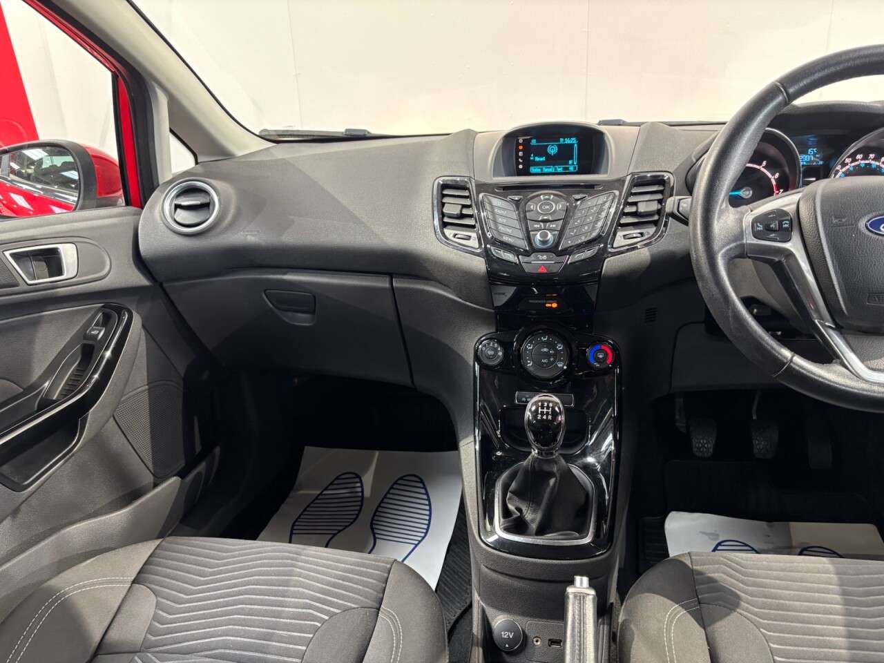 2015 FORD FIESTA 2015 FORD FIESTA