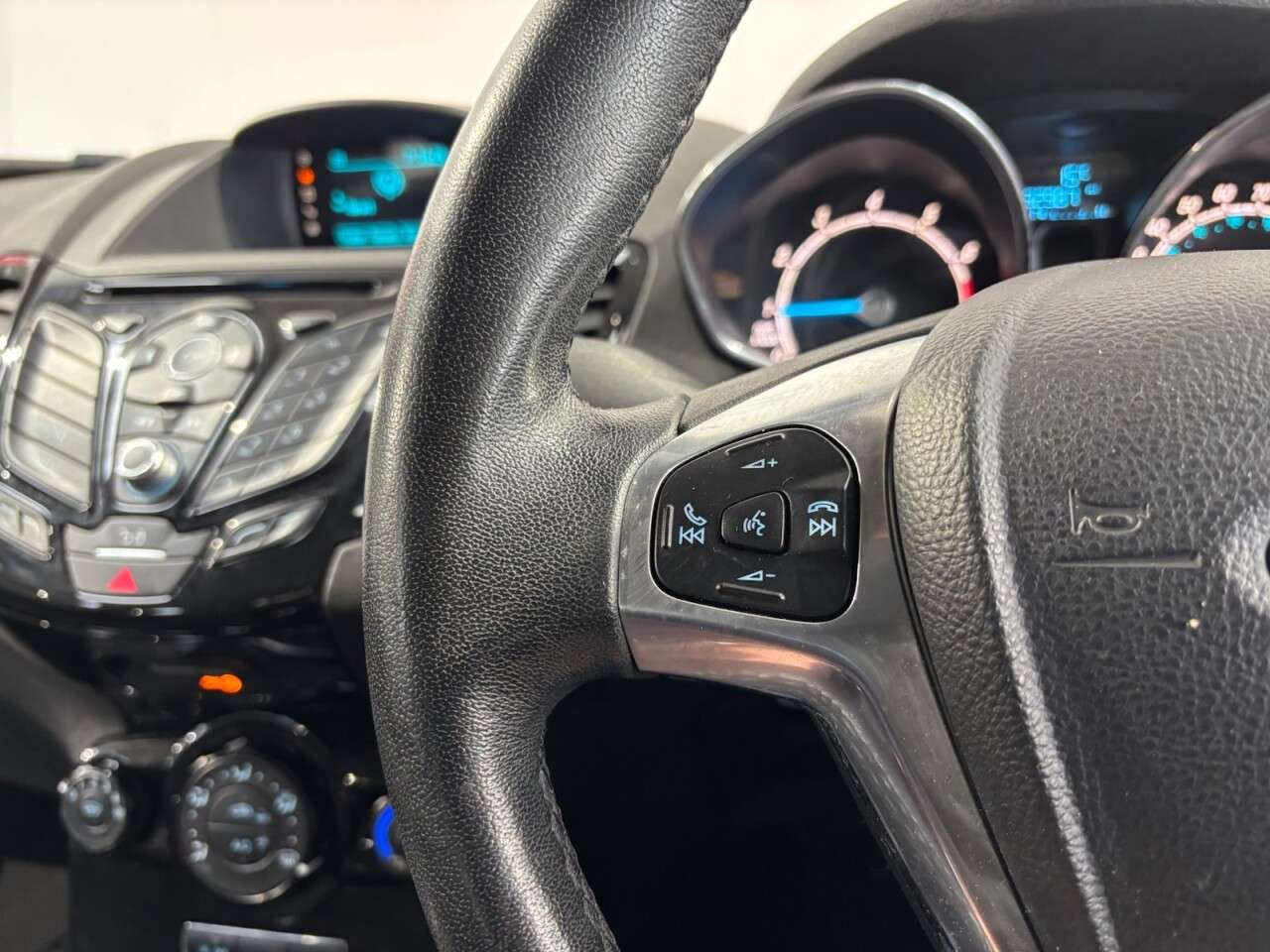 2015 FORD FIESTA 2015 FORD FIESTA
