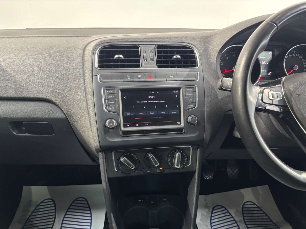 2014 VOLKSWAGEN POLO 2014 VOLKSWAGEN POLO