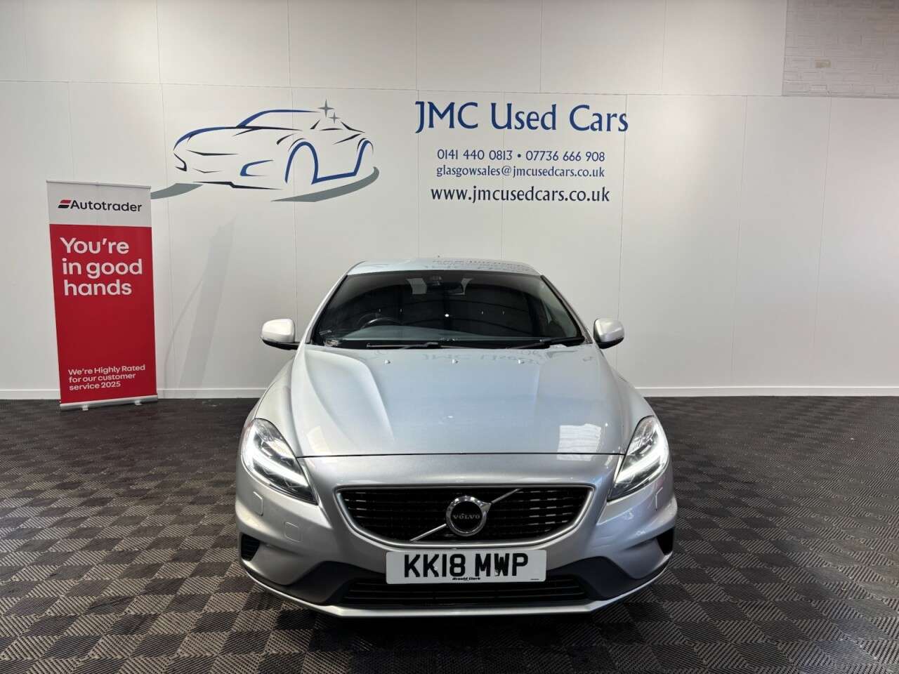A 2018 VOLVO V40 1.5 T2 GPF R-Design Nav Plus Hatchback 5dr Petrol Auto Euro 6 (s/s) (122 ps A 2018 VOLVO V40 1.5 T2 GPF R-Design Nav Plus Hatchback 5dr Petrol Auto Euro 6 (s/s) (122 ps