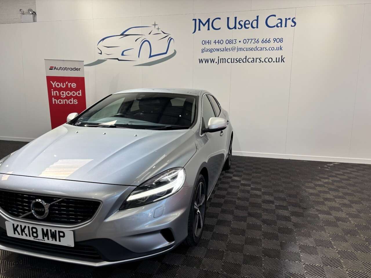 A 2018 VOLVO V40 1.5 T2 GPF R-Design Nav Plus Hatchback 5dr Petrol Auto Euro 6 (s/s) (122 ps A 2018 VOLVO V40 1.5 T2 GPF R-Design Nav Plus Hatchback 5dr Petrol Auto Euro 6 (s/s) (122 ps