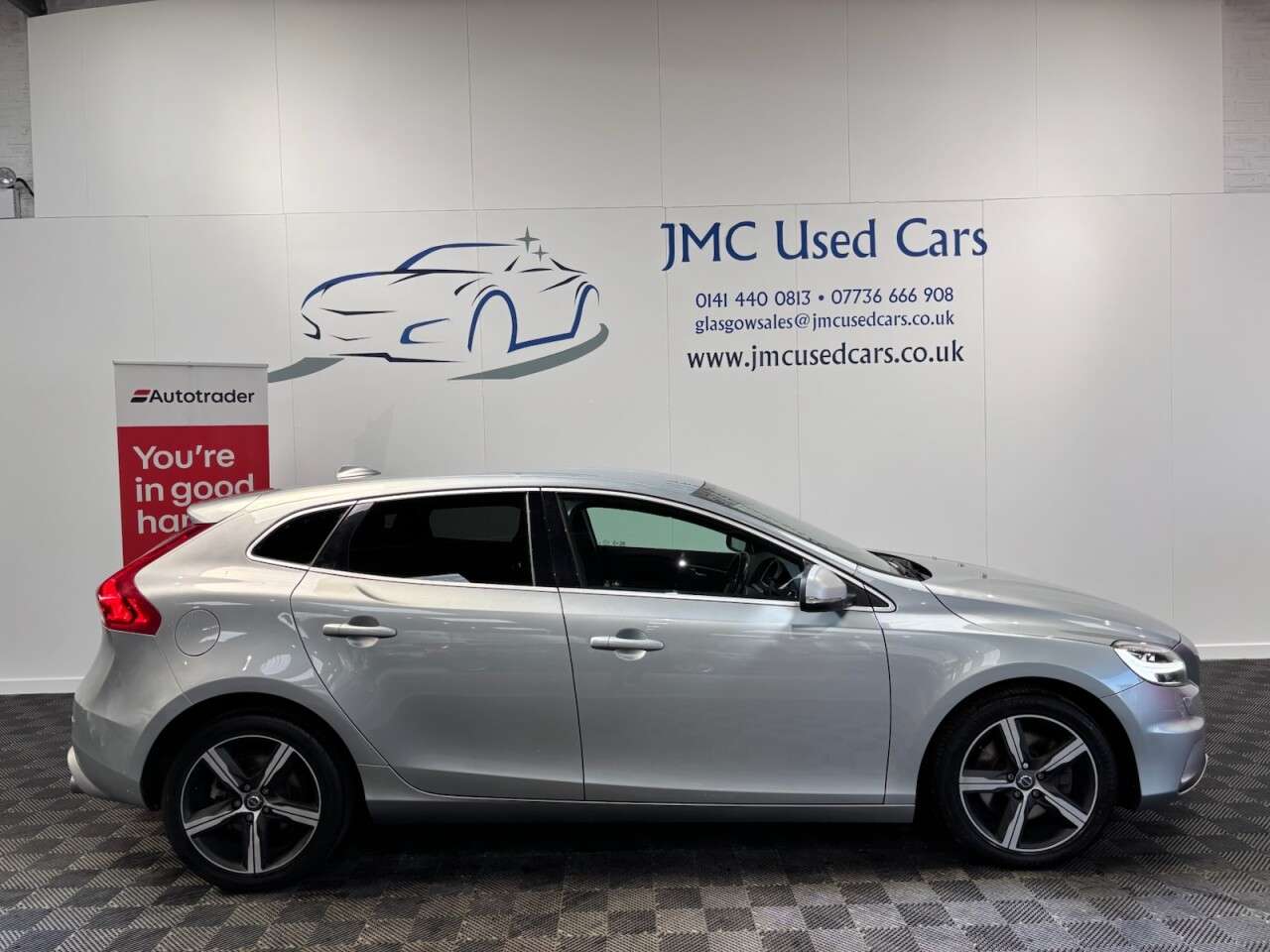 2018 VOLVO V40 2018 VOLVO V40