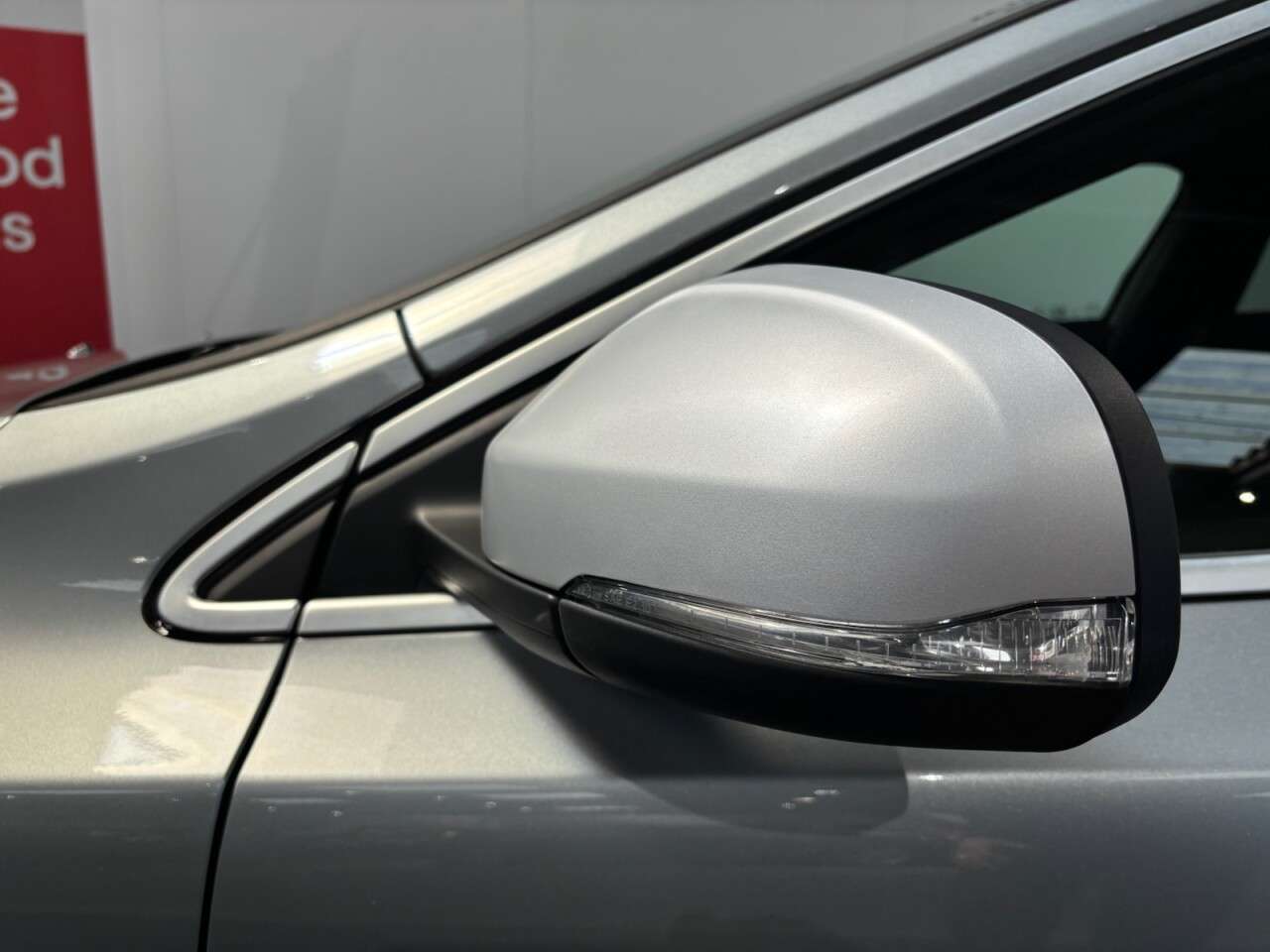 2018 VOLVO V40 2018 VOLVO V40