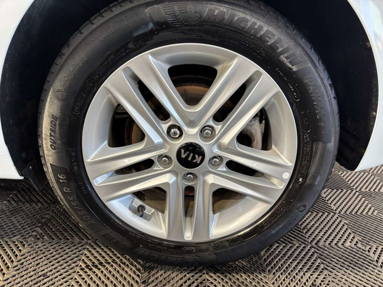 2021 KIA CEED 2021 KIA CEED