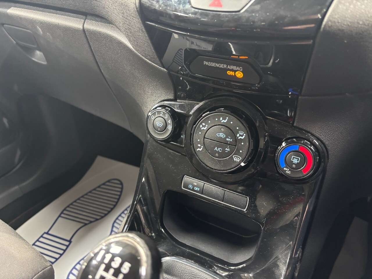 2015 FORD FIESTA 2015 FORD FIESTA