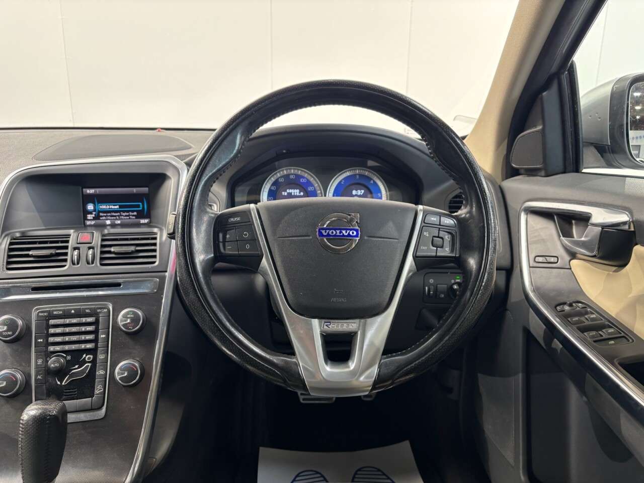 2012 VOLVO XC60 2012 VOLVO XC60