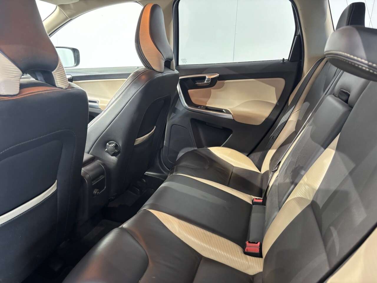 2012 VOLVO XC60 2012 VOLVO XC60