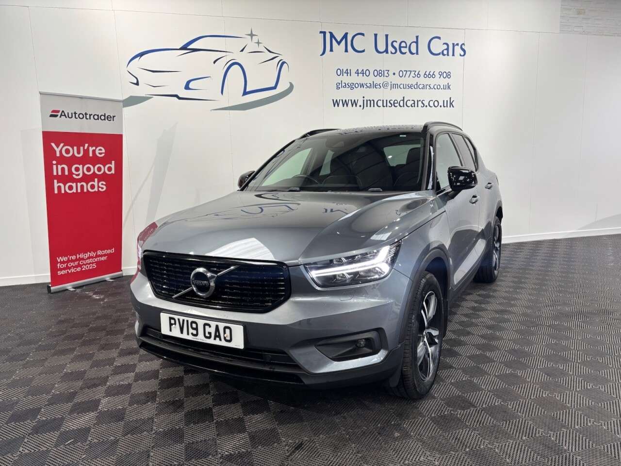 A 2019 VOLVO XC40 1.5 T3 R-Design SUV 5dr Petrol Manual Euro 6 (s/s) (156 ps) AIR CON, BLUETO A 2019 VOLVO XC40 1.5 T3 R-Design SUV 5dr Petrol Manual Euro 6 (s/s) (156 ps) AIR CON, BLUETO