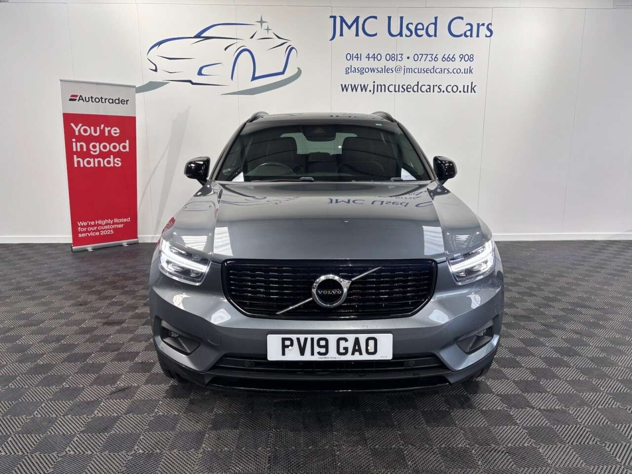 A 2019 VOLVO XC40 1.5 T3 R-Design SUV 5dr Petrol Manual Euro 6 (s/s) (156 ps) AIR CON, BLUETO A 2019 VOLVO XC40 1.5 T3 R-Design SUV 5dr Petrol Manual Euro 6 (s/s) (156 ps) AIR CON, BLUETO