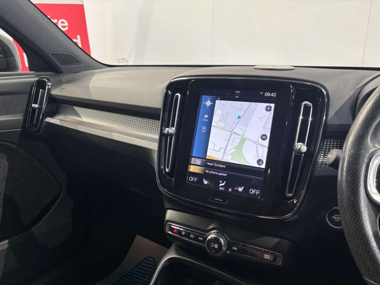 2019 VOLVO XC40 2019 VOLVO XC40