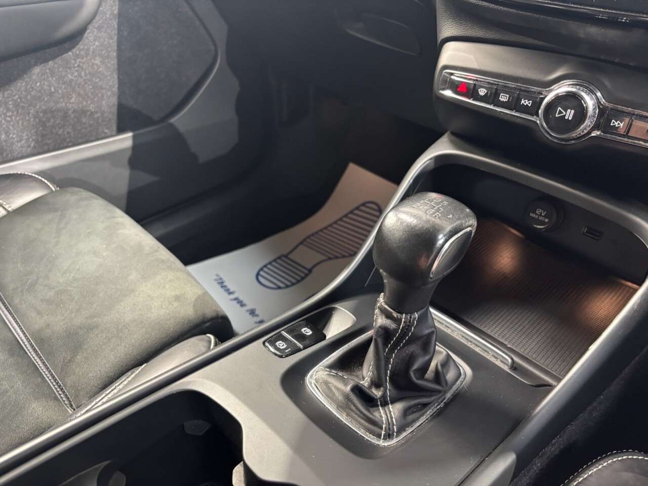 2019 VOLVO XC40 2019 VOLVO XC40