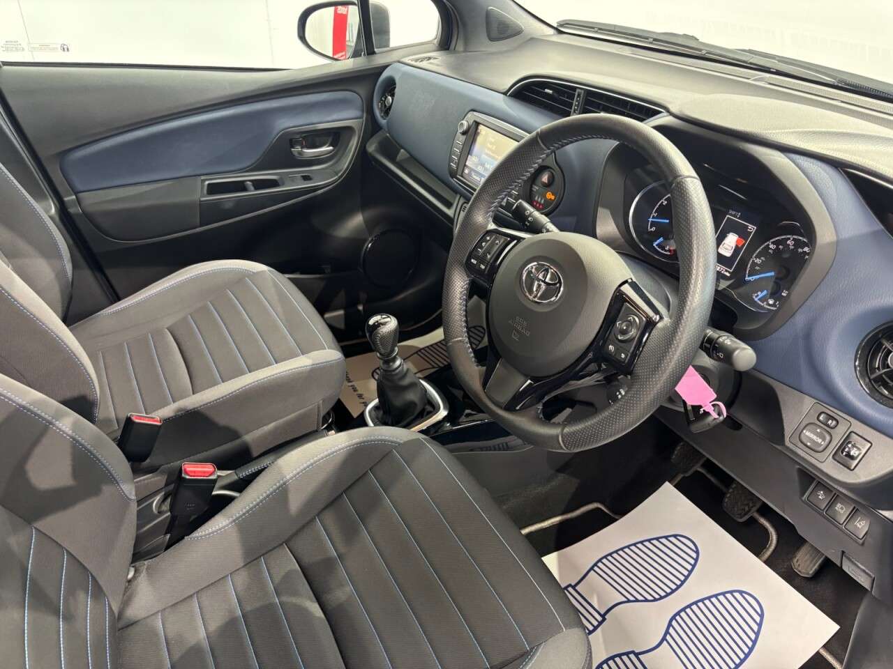 2018 TOYOTA YARIS 2018 TOYOTA YARIS