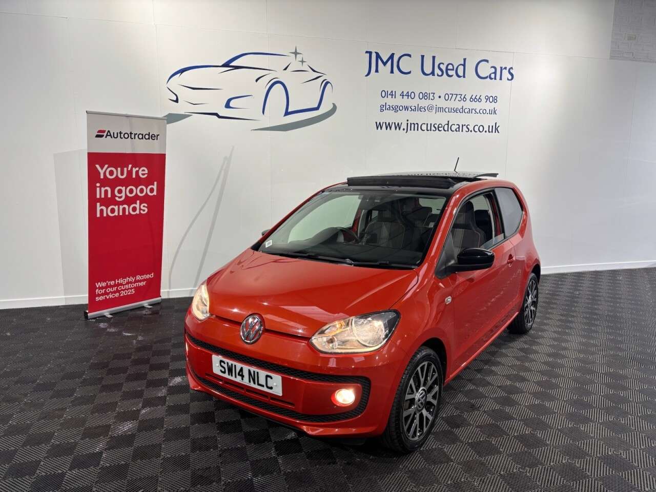 A 2014 VOLKSWAGEN UP! 1.0 Groove up! Hatchback 3dr Petrol Manual Euro 5 (75 ps) SAT NAV, ELECTRIC A 2014 VOLKSWAGEN UP! 1.0 Groove up! Hatchback 3dr Petrol Manual Euro 5 (75 ps) SAT NAV, ELECTRIC