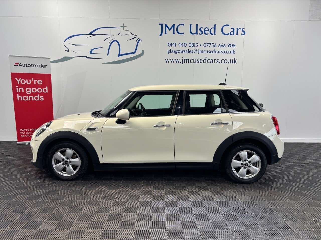A 2018 MINI HATCH 1.5 Cooper GPF Hatchback 5dr Petrol Steptronic Euro 6 (s/s) (136 ps) BLUETO A 2018 MINI HATCH 1.5 Cooper GPF Hatchback 5dr Petrol Steptronic Euro 6 (s/s) (136 ps) BLUETO