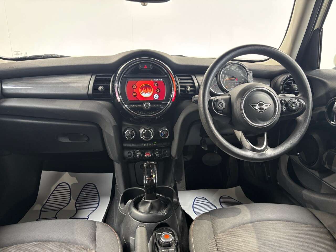 2018 MINI HATCH 2018 MINI HATCH