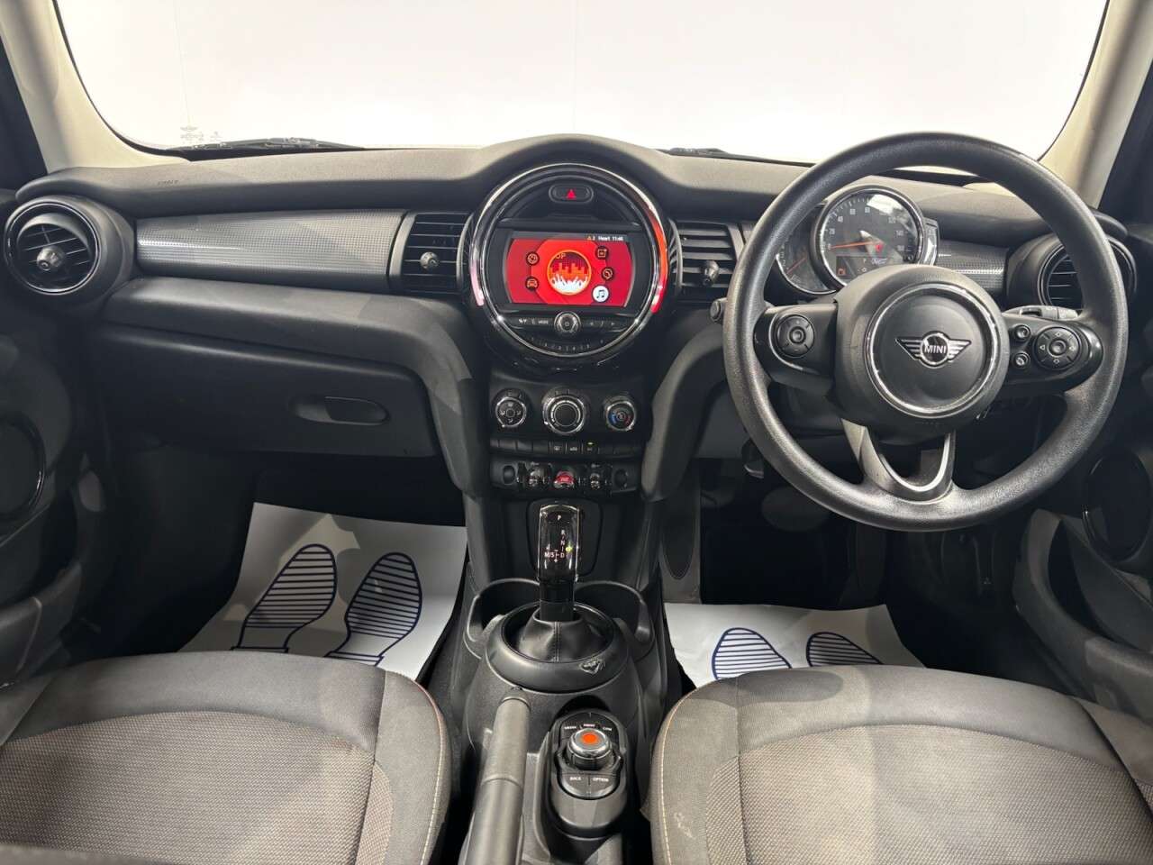 2018 MINI HATCH 2018 MINI HATCH